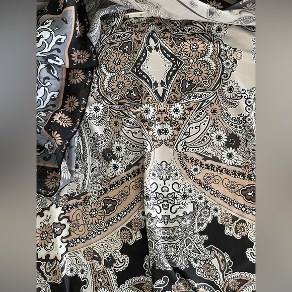 CATO Beautiful Sheer, Embellished, Boho Poncho w Matching Tank, Size14/16W, NWOT - Picture 2 of 8